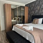Valencia Gardens Luxury *