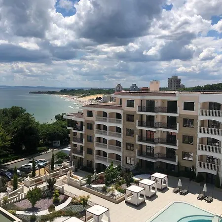 Valencia Gardens Luxury Apartment