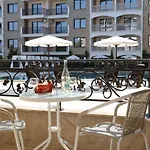 Valencia Gardens Luxury شقة نيسيبار