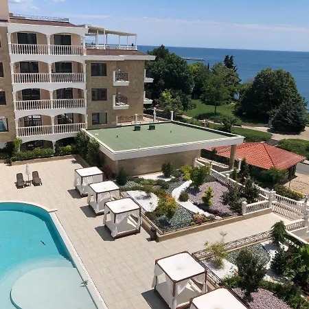 Valencia Gardens Luxury Apartment