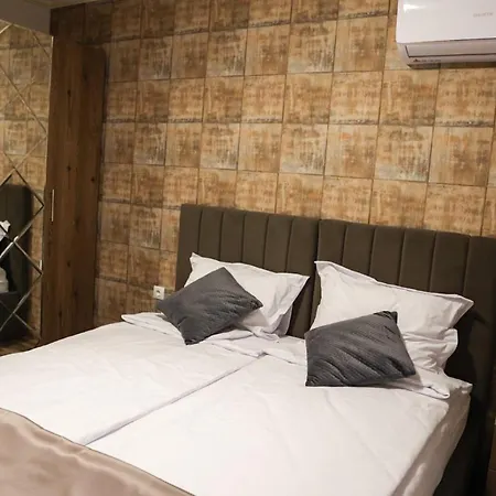 Valencia Gardens Luxury