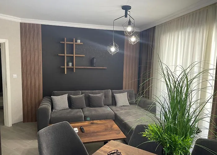 Valencia Gardens Luxury Νεσέμπαρ
